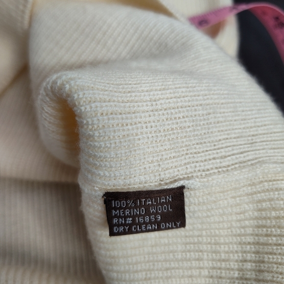 J. McLaughlin women's Merino Wool Cream sweater, fluted sleeves, size S - Picture 8 of 8